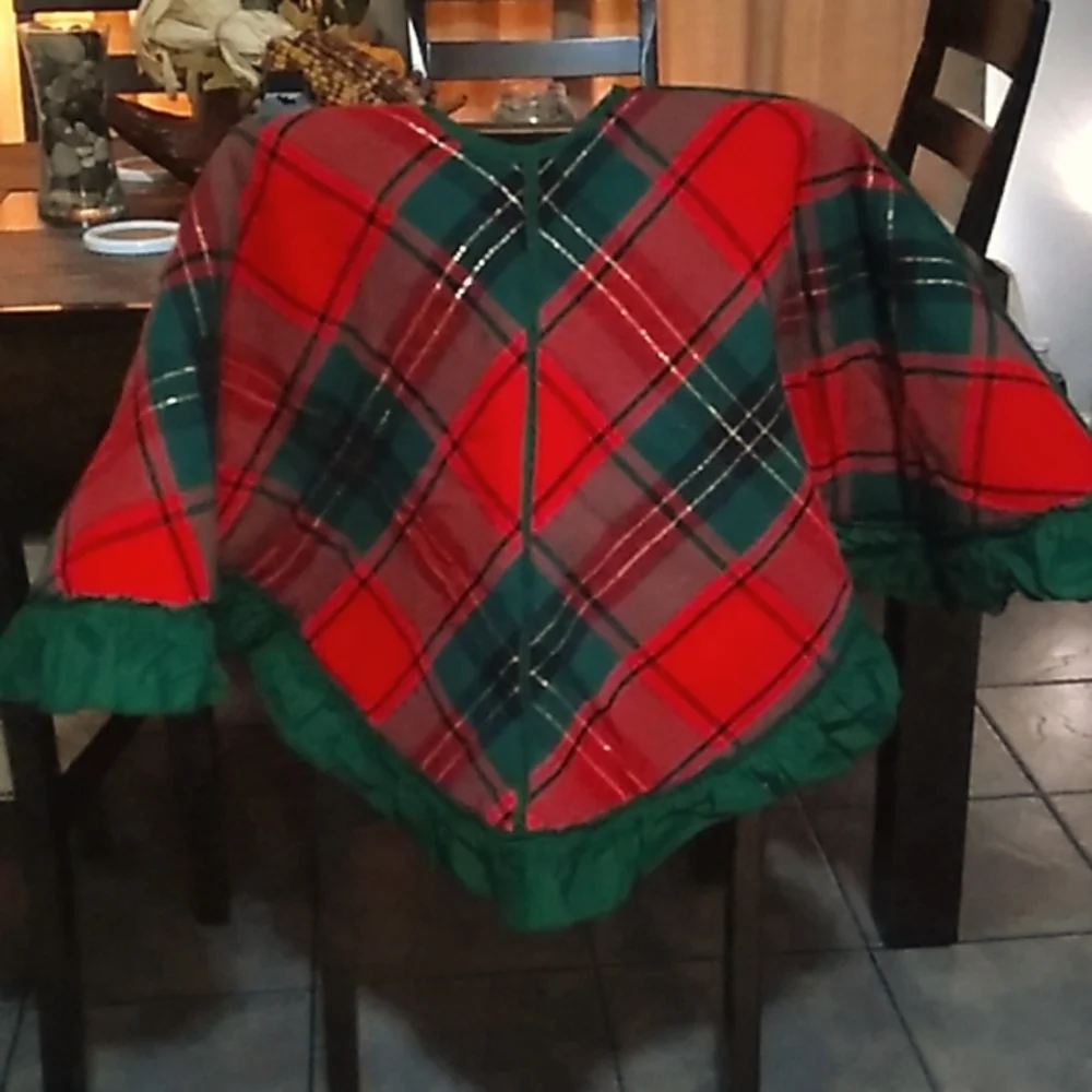 Plaid tree skirt - Picture 2 of 4
